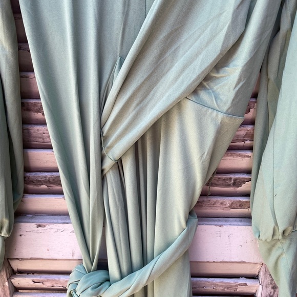 Eloquii Women's Cross Front Midi Dress Brand New w/ Tag Size 20. - Picture 5 of 11